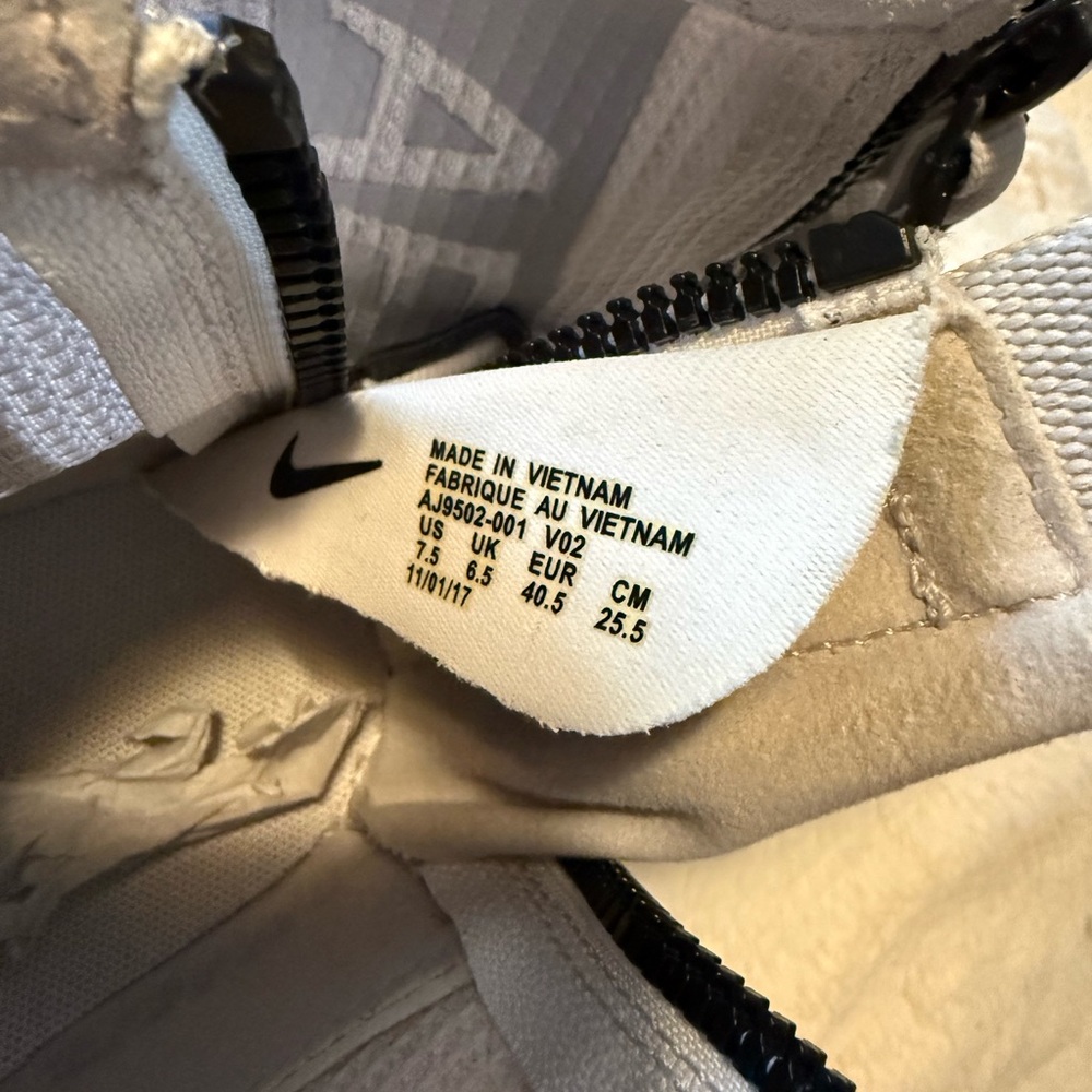 Nike High-Top AF 1 - Picture 5 of 5